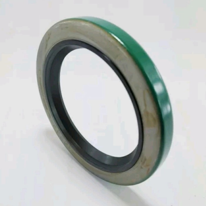 Oil Seal Handle Transfer Case Bagian Tengah Jeep CJ7 Bensin