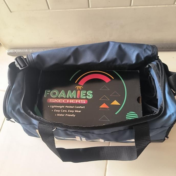 Adidas tas Duffel Bag Essentials Linear Gym Biru Navy