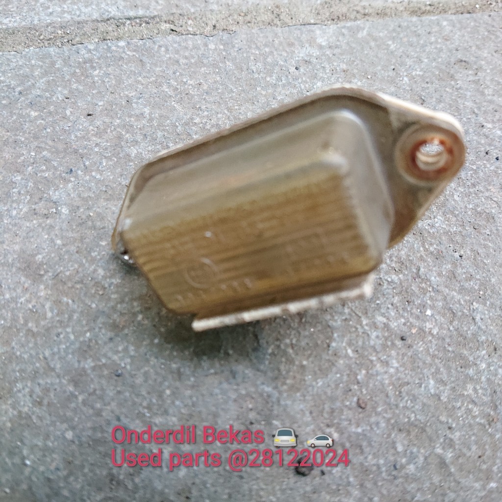 lampu plat Mitsubishi eterna