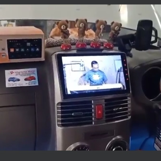 head unit tv mobil android Rush dan Terios 9inch ram 2/32 free kamera