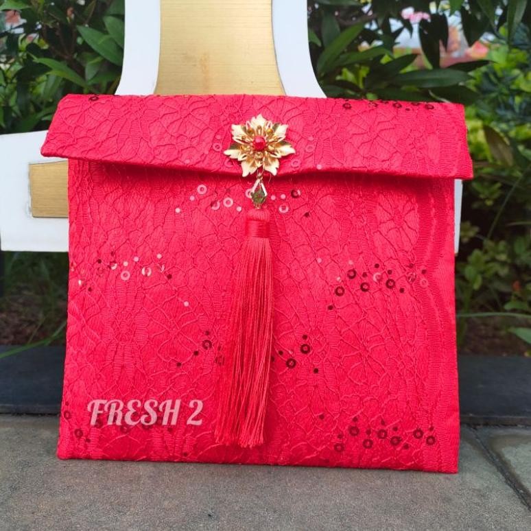 

GHT angpao imlek kain merah / angpao imlek kain /