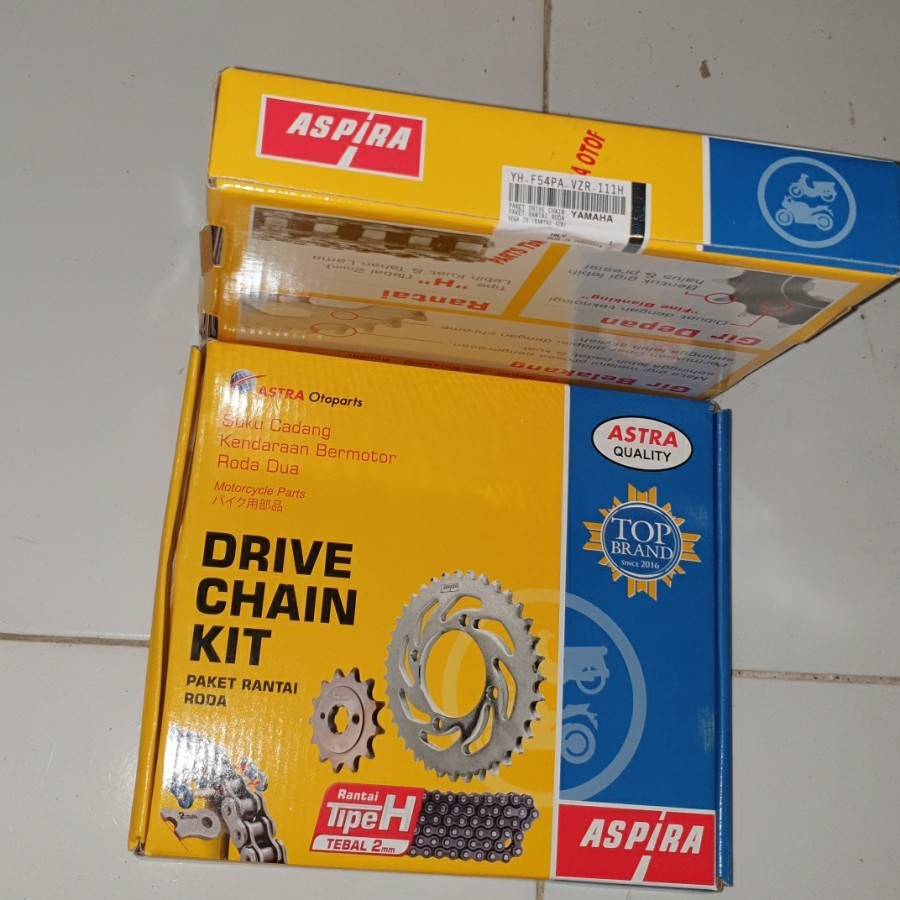 GIR SET VEGA ZR (ukuran rantai 428H) MERK ASPIRA