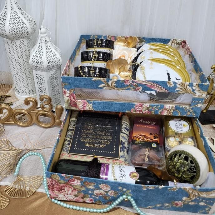 

Sale! Paket Dekorasi Lebaran Idul Fitri Hampers Parcel Hadiah Kue Kering 110