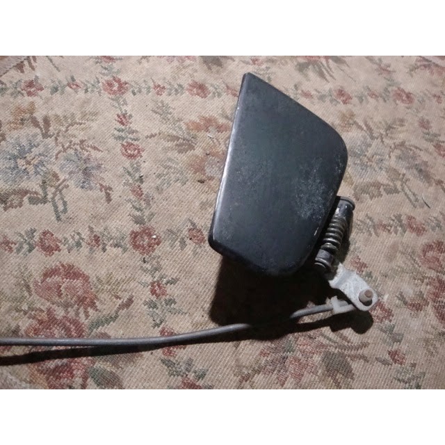 handle nissan Terrano Kiri belakang RL 1995-2001