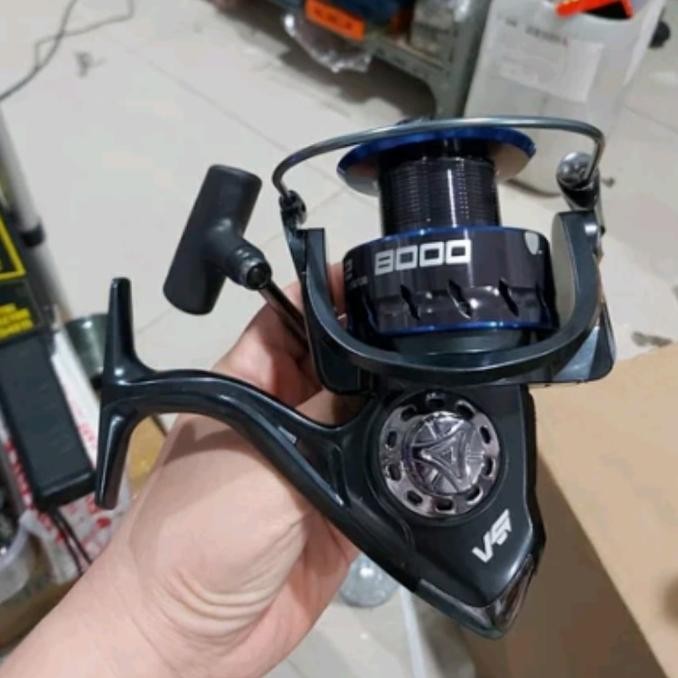 reel versus samson II 8000 reel laut