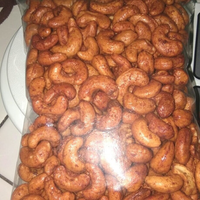 

Kacang mete/mede/mente goreng rasa manis madu 500gram BIG SALE