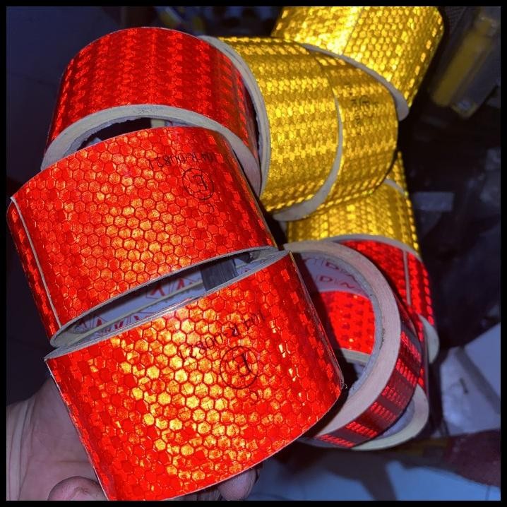 

GRATIS ONGKIR STIKER BOX UNTUK KIR 5METER !