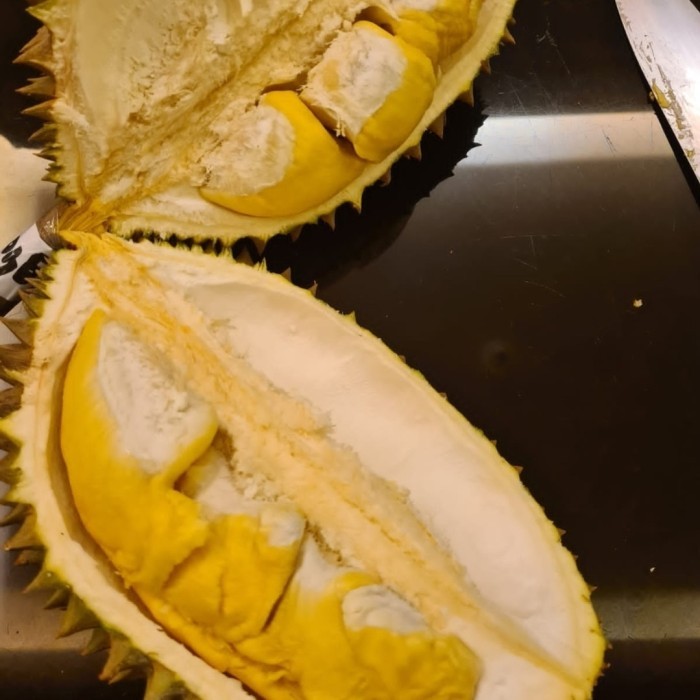 

Durian Utuh Bawor Asli Kuning Legit Manis