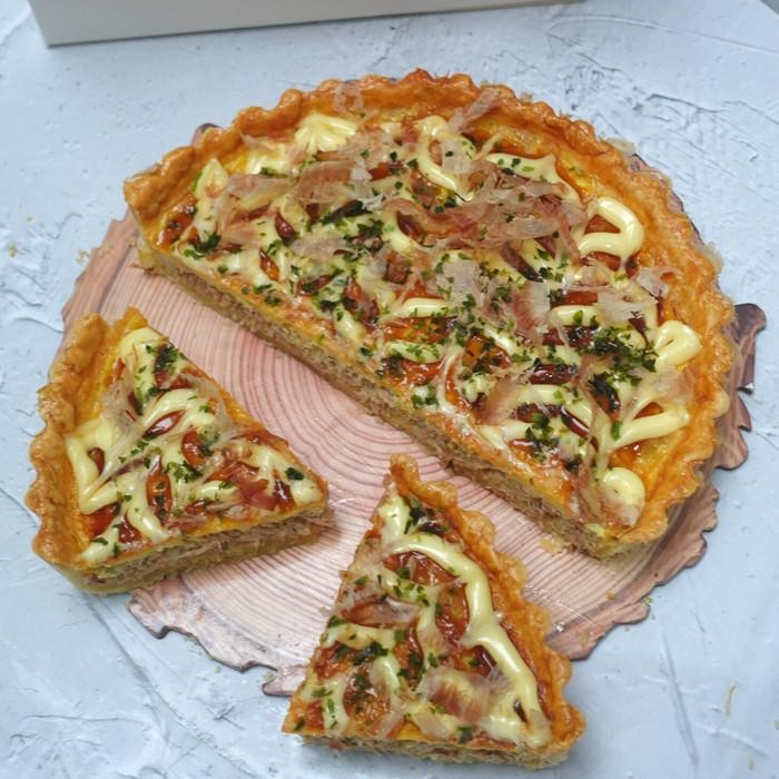 

Okonomiyaki Style Premium Tuna Mayo Quiche Savory Pie 22 Cm Terlaris 100 % Original