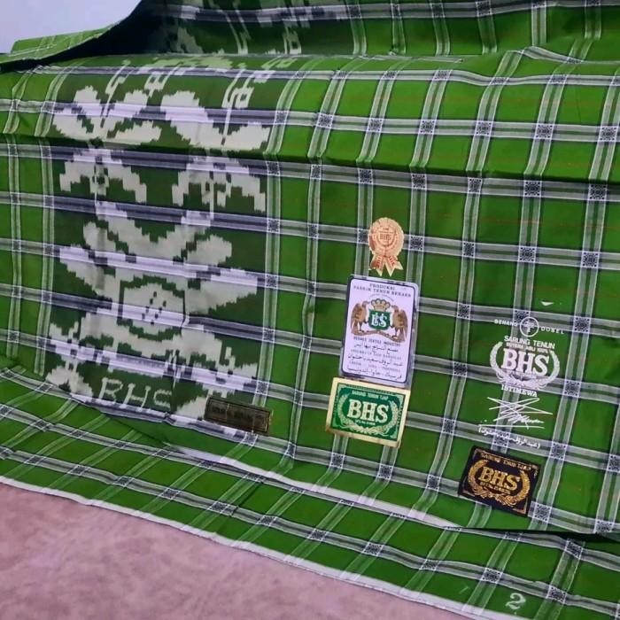 Sarung Bhs Gbr Gold Sutra Spunsilk 210 Terlaris 100 % Original