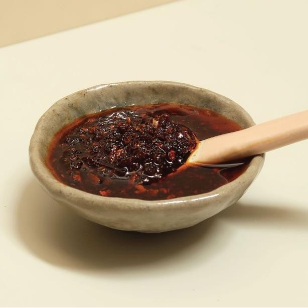 

Garlic Chili Oil Picy Chilli Oil By Llimala