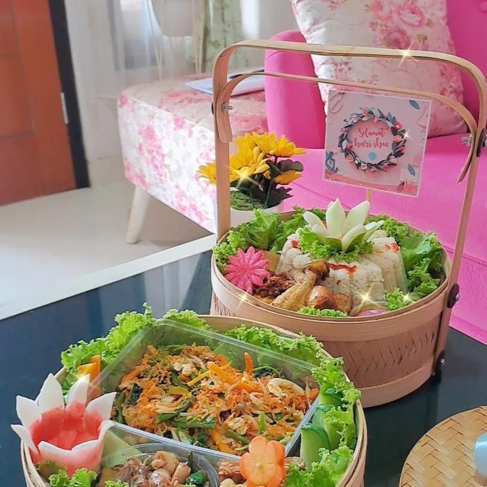 

Hampers Nasi Liwet Rantang Murah