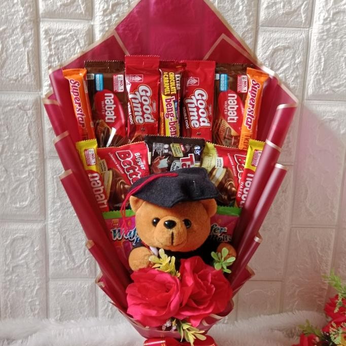 

Bucket Snack+Boneka+Bunga (Bisa Di Custem Juga Sesuai Selera)Wisuda Original Dan Terpercaya