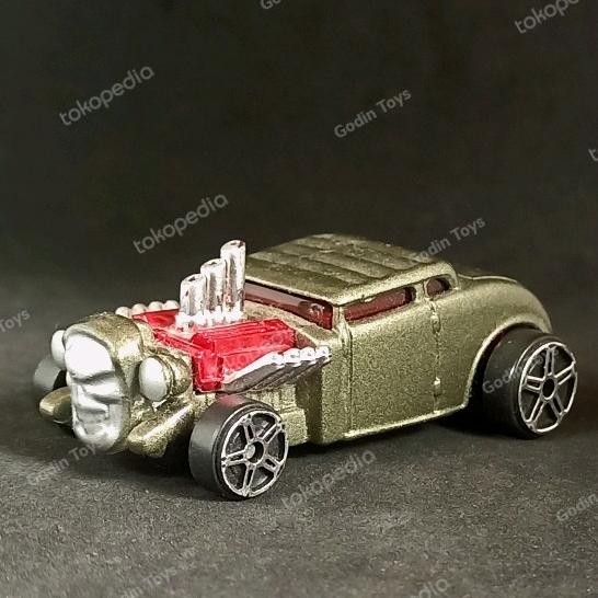 Maisto Knuckle Dragger mobil diecast skala 1:64