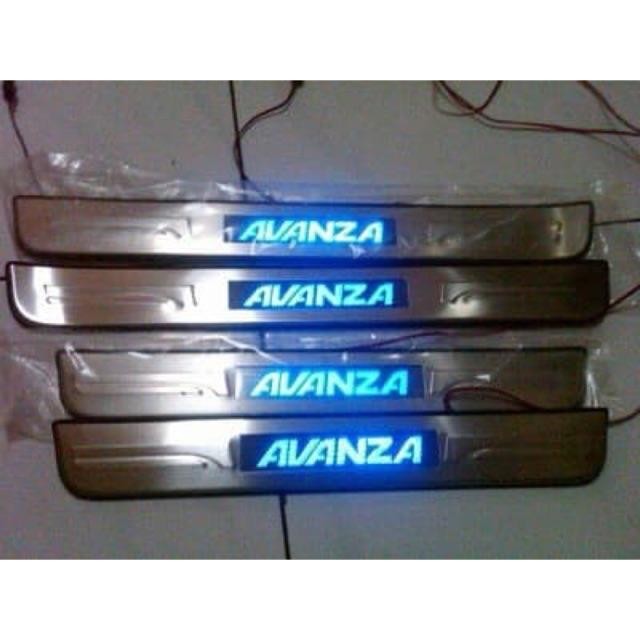 Sill Plate Injakan Kaki Mobil Lampu Led Toyota Avanza