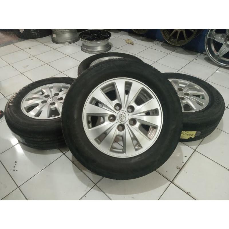 Velg Mobil Bekas Ring 15 Copotan Mobil Inova Plus Ban Lubang Baut 5X114 Kondisi Ban 70%
