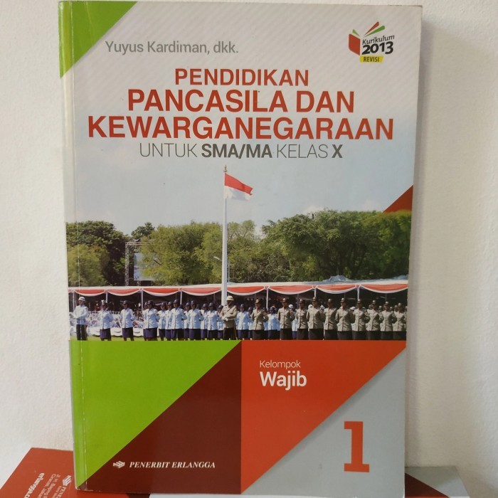 

BIG SALE Buku pendidikan pancasila dan kewarganegaraan wajib untuk SMA kelas 1