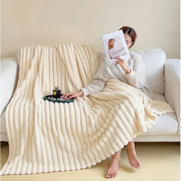 Selimut Polos Motif Embos/Tanpa List Polos Salur/Selimut Dewasa