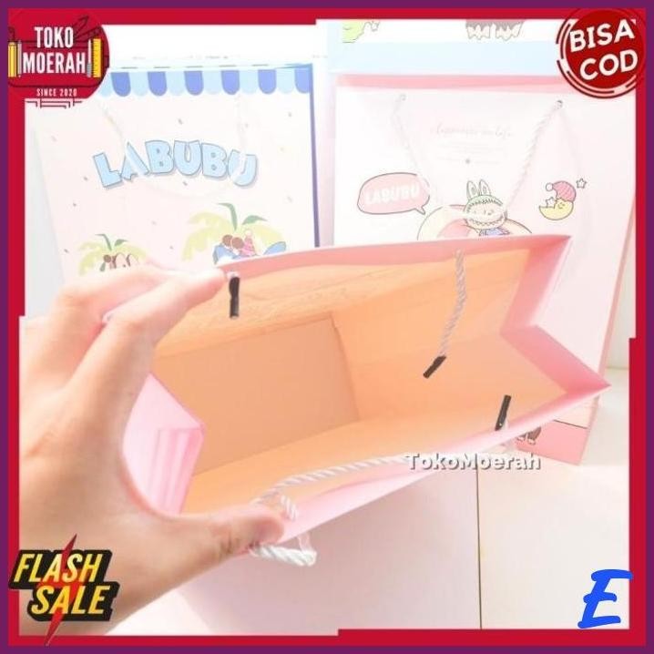 

| STV | PAPERBAG LABUBU SIZE L KANTONG HADIAH LABUBU PAPER BAG BESAR LABUBU SIZE L LUCU UNIK LABUBU LISA