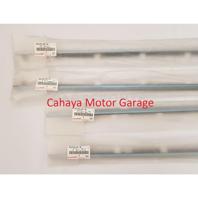 Karet Pelipit Luar Chrome Landcruiser VX80 Original