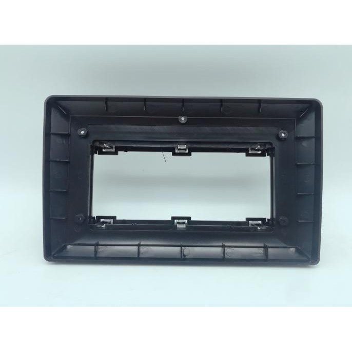 Frame head unit android 10 inch Jeep Grand Cherokee 2005