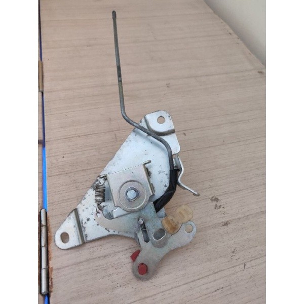 doorlock kanan pintu tengah sliding original daihatsu espass S91 S92