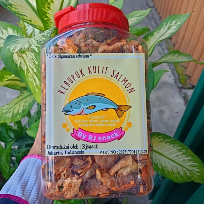 

SALE TERLARIS KERUPUK KULIT IKAN SALMON CEMILAN CRUNCHY VARIAN RASA BALADO KEMASAN TOPLES DOUBLE