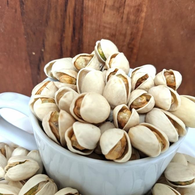 

KACANG PISTACHIO 1 KG ROASTED PREMIUM QUALITY HT