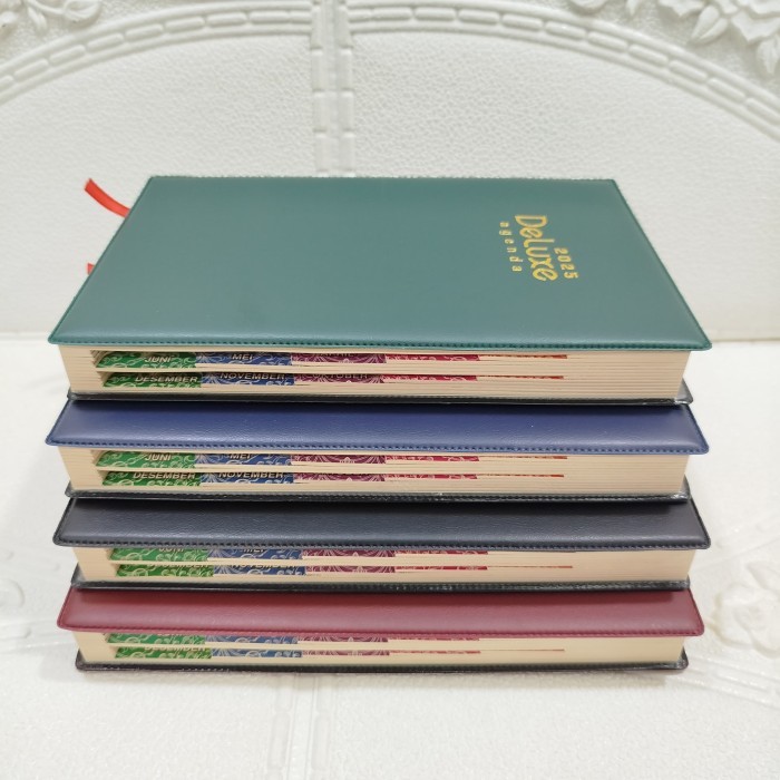 

PROMO buku agenda tahunan 2025 / agenda deluxe / catatan harian