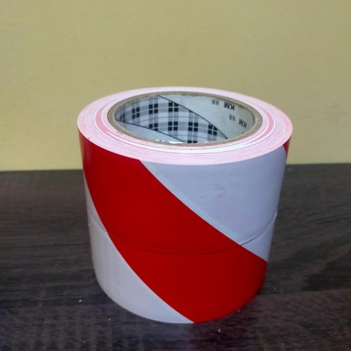 

FLOOR MARKING TAPE MERAH-PUTIH LAKBAN GARIS UKURAN 3"INCHI X 33M ASLI
