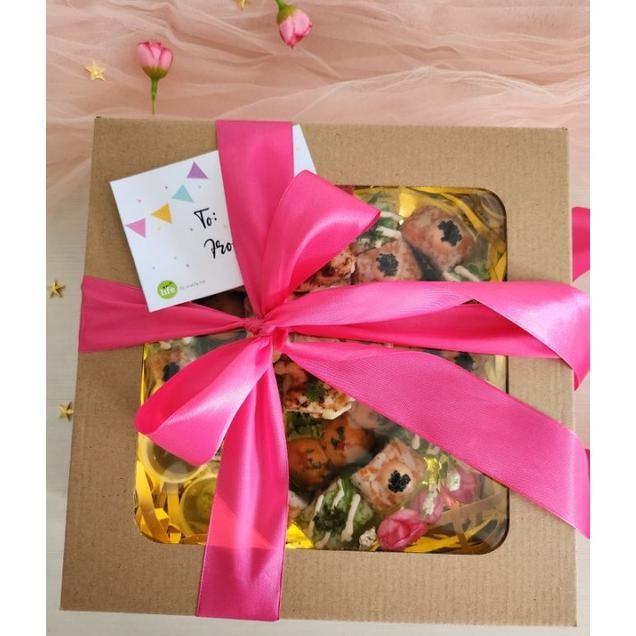 

CR - Birthday sushi cake / valentine anniversary gift TERLARIS