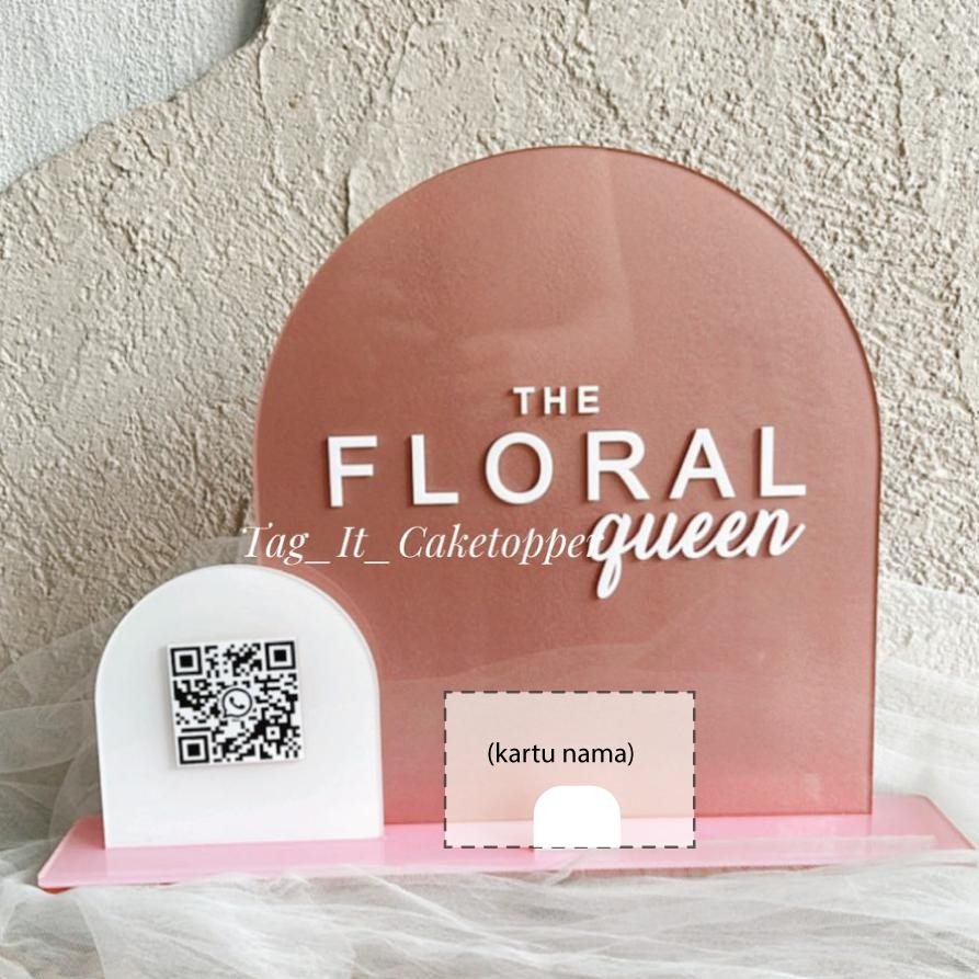 

DESPO HIASAN AKRILIK MEJA NAMA LOGO TEMPAT KARTU NAMA QR CODE SNAGE ACRYLIC BAZAAR DECORATION DEKOR BOOTH NAMECARD HOLDER STAND CARD