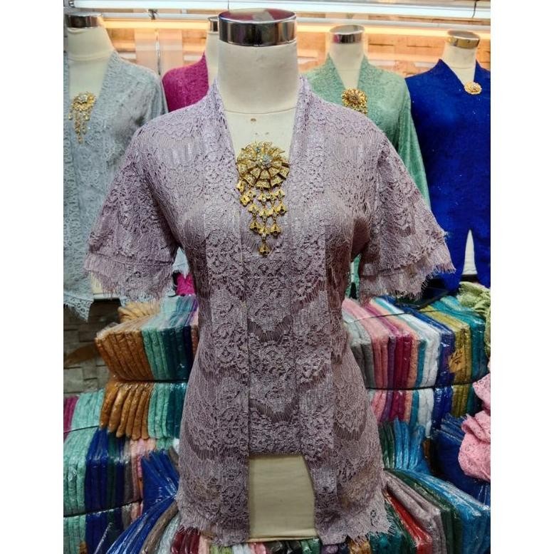de ATASAN KEBAYA BRUKAT RENDA LENGAN PENDEK /KEBAYA KUTUBARU LENGAN PENDEK /KEBAYA WISUDA / KEBAYA B