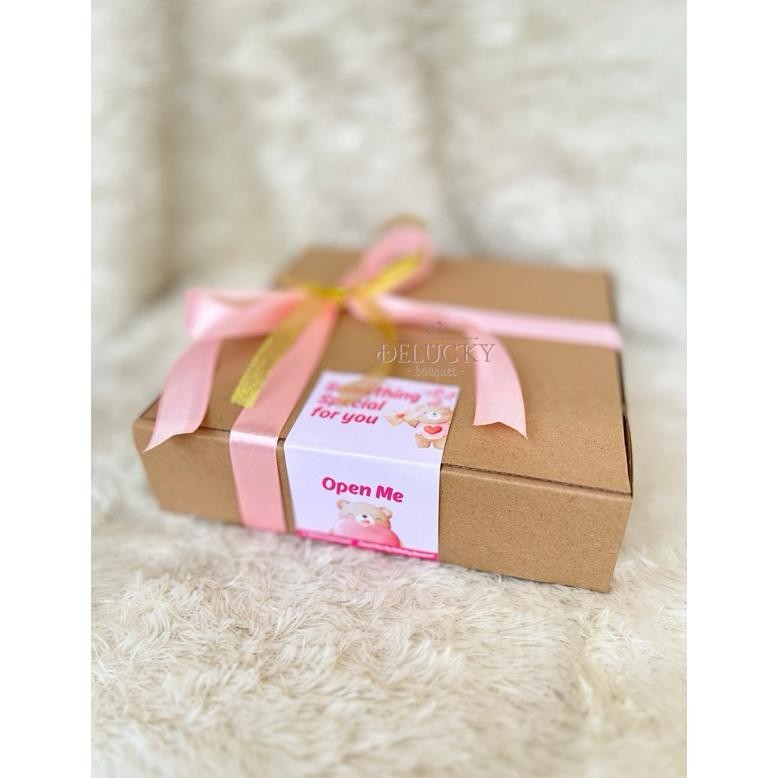 

Hot Sale Hampers Valentine Silverqueen Beruang + Pocky + Beng-Beng Hemat
