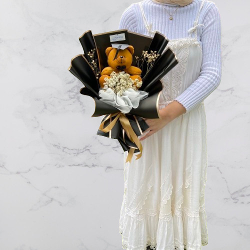 

BUKET BONEKA WISUDA DRIED FLOWER BABY BREATH BICOLOR PREMIUM MEDIUM