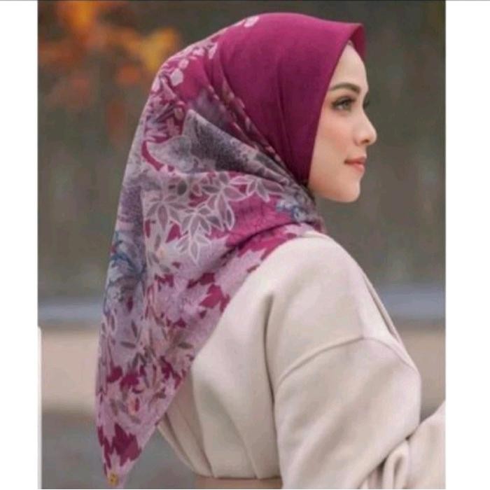 Button Scarves Thun Limited Series