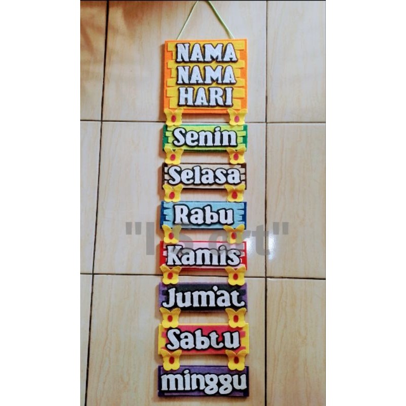 Hiasan dinding kelas/Nama Hari/Aksesoris/kerajinan kain flanel/Hiasan Kelas SD/SMP/SMA