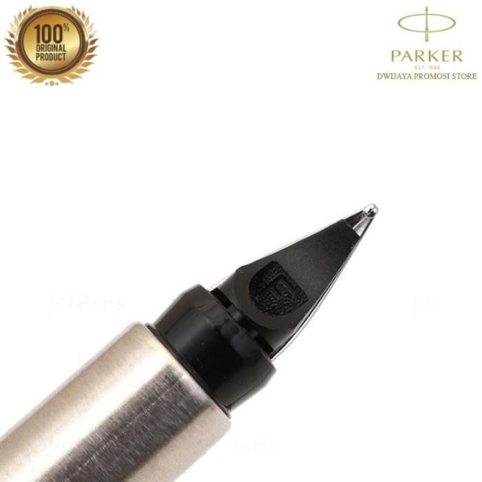 

Parker Vector Fountain Pen Matte Black Exclussive Gold Trim Original