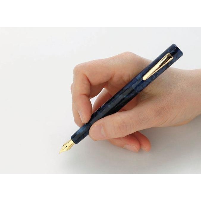 

Hightide Attache Fountain Pen / Pulpen Berbahan Premium Original Best Seller Original