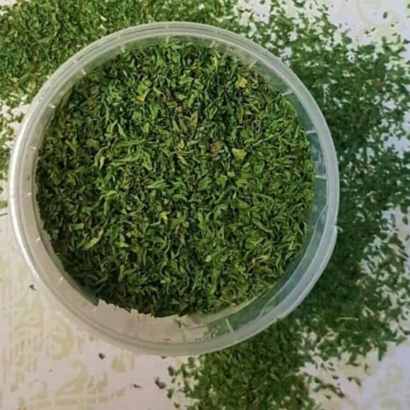 

Parsley Leaves Dried Usa 250Gram / Daun Parsley Kering Usa 250Gram