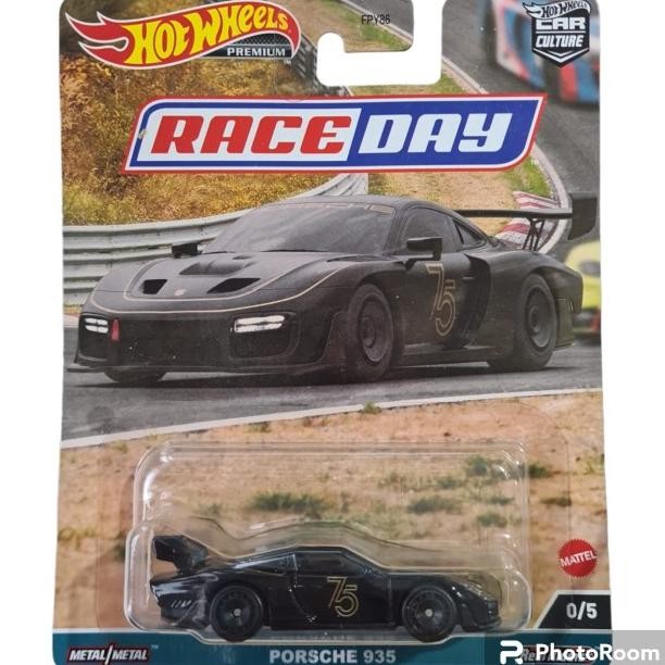 Hot Wheels Porsche 935 Race Day Chase Car
