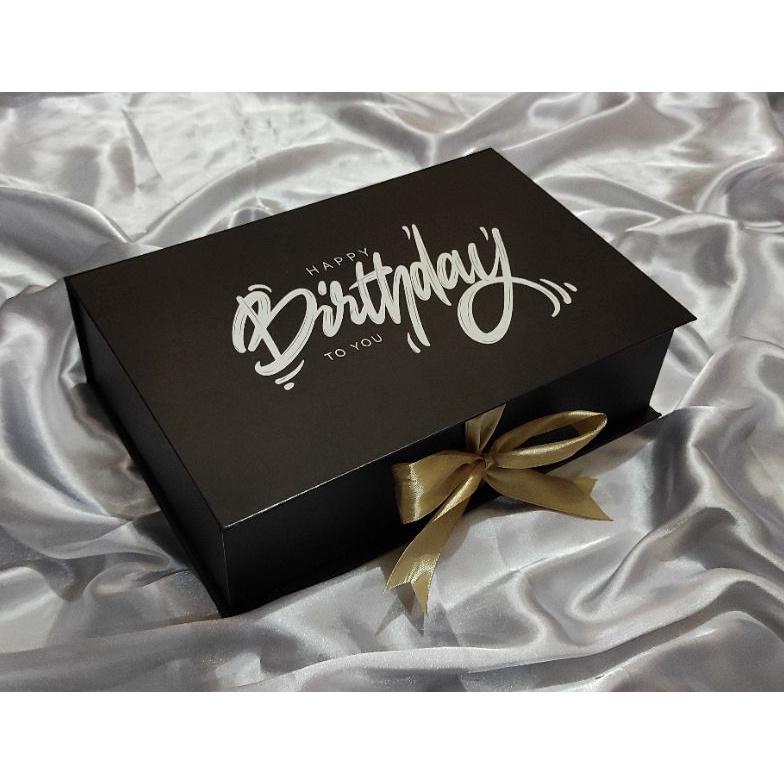 

TERLARIS Hardbox Box Kado Ulang Tahun / Box Birthday P:26cm L:17cm T:7cm Ir-129