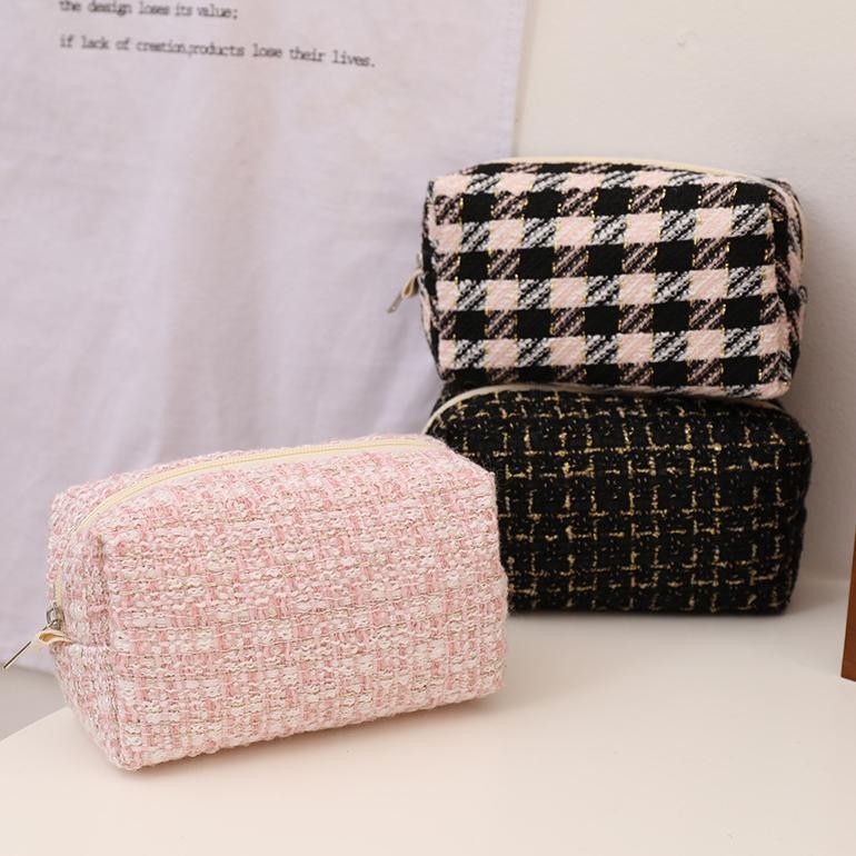 

BISA COD Lucy Pouch - Tempat Pensil Alat Tulis Bulu Pouch Make Up Mini Aesthetic Import PC002 gd-90