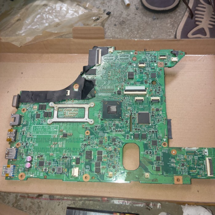 MOTHERBOARD LENOVO B490 MATOT BEKAS SERVIS