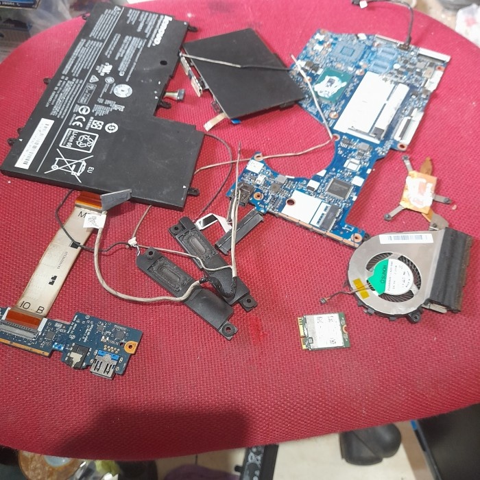 SPAREPART LAPTOP LENOVO YOGA 3 14(80JH) FLEKSIBEL WIFI DAN LAIN LIAN