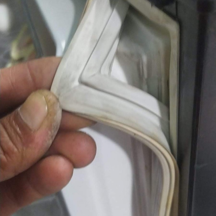 TERBARU  KARET PINTU KULKAS SHARP READY