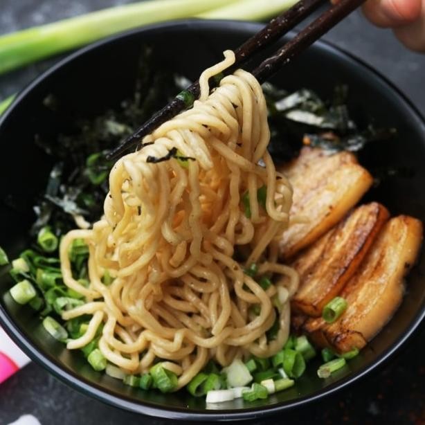 

Jinbe Japanese Ramen [Abura Soba]