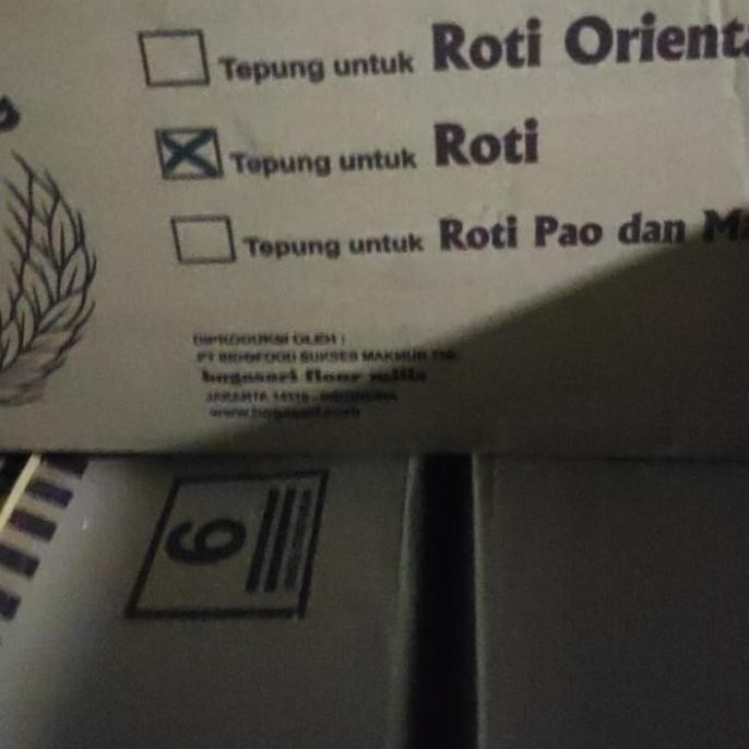 

1dus isi 6pcs Tepung Terigu Cakra Kembar Emas Bogasari (Roti) @5kg