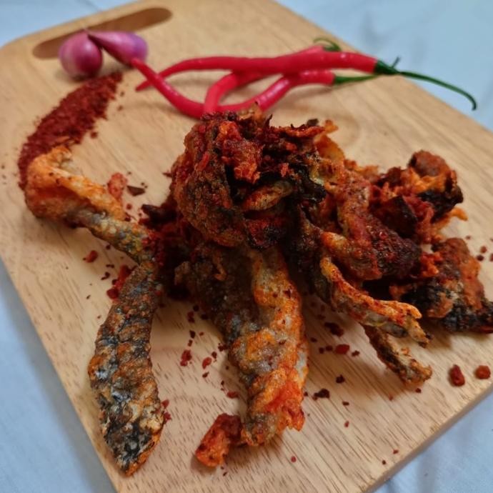 

Keripik Kulit Ikan Salmon Spicy Kemasan Pouch 110gr Fish Skin spicy [terbaik]