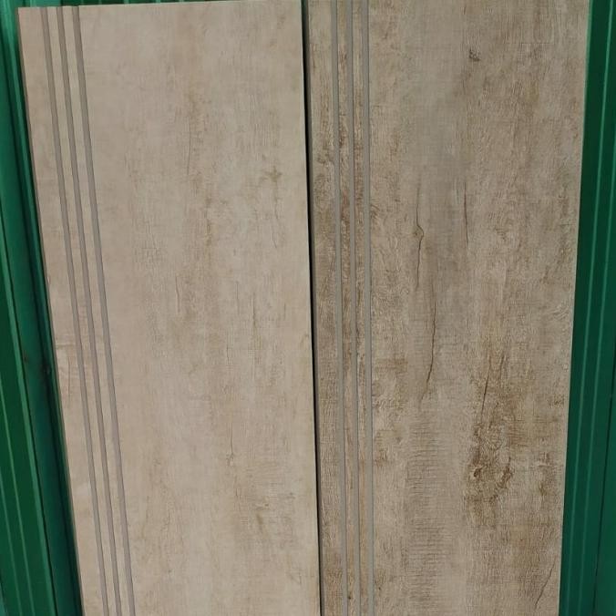 GRANIT TANGGA 30 x 90 KAYU IVORY 96011 TS